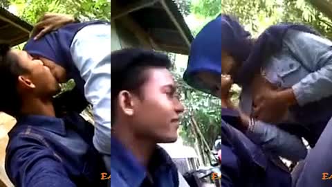 Indonesian Jilbab Babe Ciuman & Pamer Susu